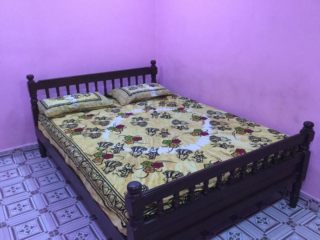 Auro Guest House 蓬蒂切里 外观 照片